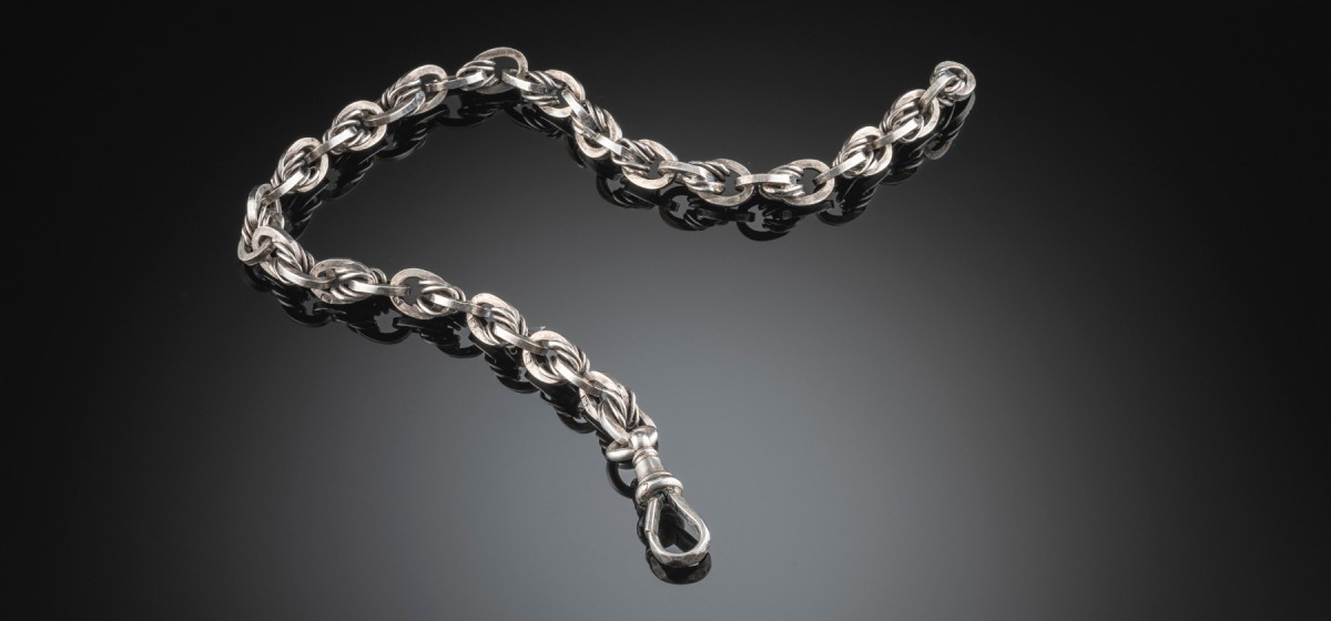 ANTIQUE LATE VICTORIAN SILVER LINK BRACELET WITH ANTIQUE CLASP