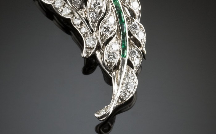 French diamond and emerald leaf and ribbons brooch circa 1945
