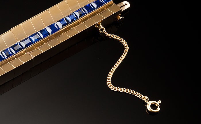 Retro sapphire and gold braceletlet