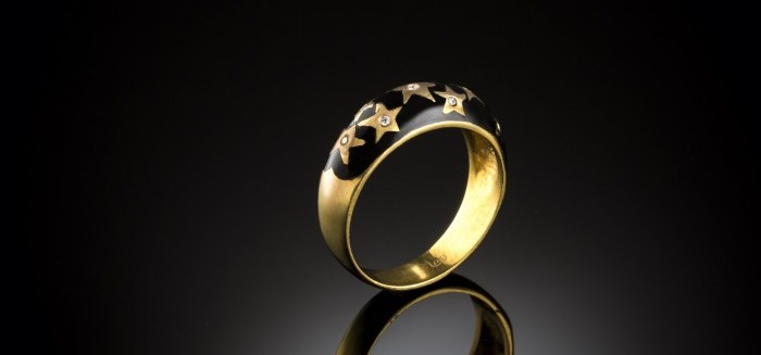VINTAGE GOLD, BLACK ENAMEL AND DIAMOND BAND RING