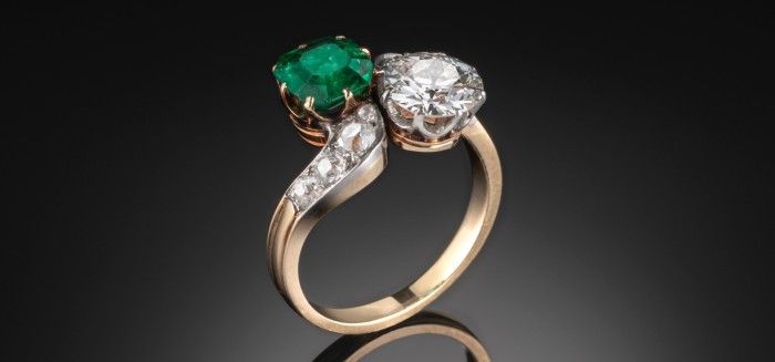 FRENCH TOI ET MOI DIAMOND AND EMERALD GOLD RING