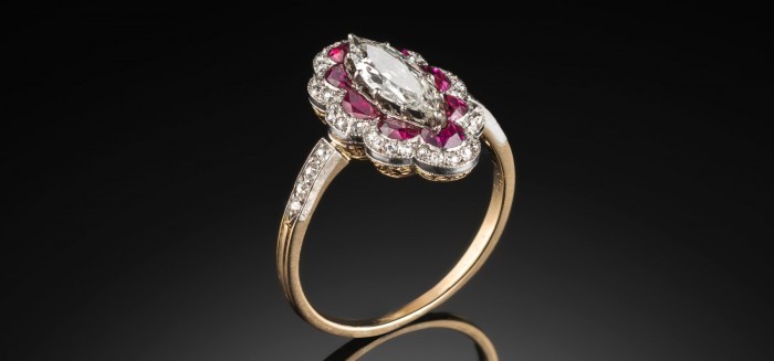 FRENCH ART DECO MARQUISE DIAMOND AND RUBY DOUBLE CLUSTER RING IN GOLD