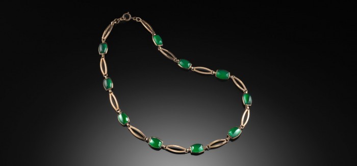 ART DECO 9CT ROSE GOLD AND SUGARLOAF CHRYSOPRASE NECKLACE