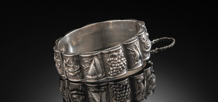 RETRO HINGED STERLING SILVER BANGLE WITH DECORATED DOMED PANELS