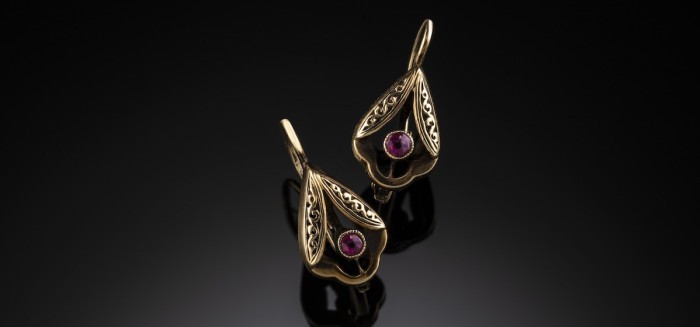 Early twentieth century petite gold and garnet earrings